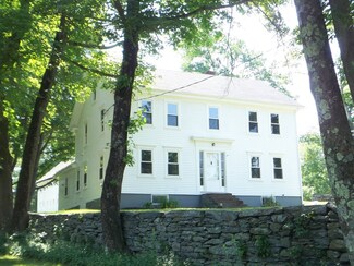 15 S Main St, Assonet, MA 02702