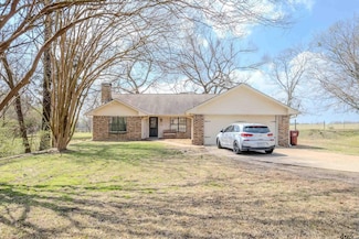 615 Rodeo Dr, Mount Vernon, TX 75457
