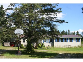 15 I-P Rd, Morgan, VT 05853
