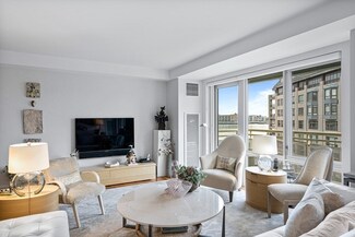4 Battery Wharf Unit 4403, Boston, MA 02109