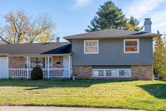 2734 Arrowhead Dr, South Bend, IN 46628