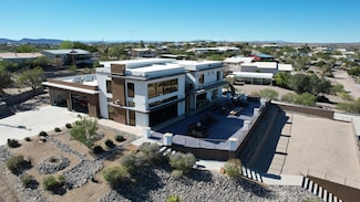 300 Catfish Rd, Elephant Butte, NM 87935