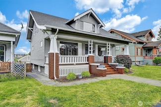1515 S Ainsworth Ave, Tacoma, WA 98405