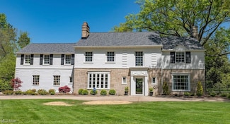 22099 Shaker Blvd, Shaker Heights, OH 44122