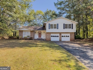 518 Barbashela Cir, Stone Mountain, GA 30088