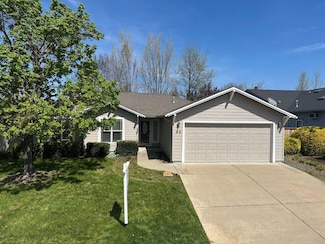 93 Freshwater Dr, Phoenix, OR 97535