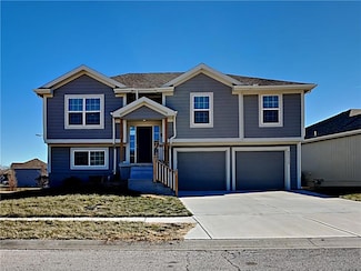 21715 Southcreek Rd, Peculiar, MO 64078
