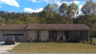 995 War Creek Rd, Thorn Hill, TN 37881