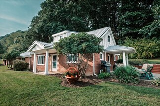 64 N Ridge Rd, Shelocta, PA 15774