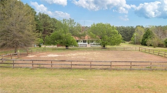 39205 Warrique Rd, Ivor, VA 23866