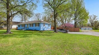 5903 E 137th St, Grandview, MO 64030
