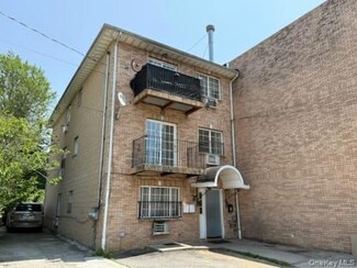 9317 197th St, Hollis, NY 11423