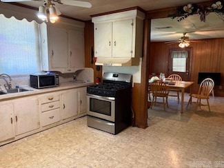 5396 Highway 371, Blevins, AR 71825