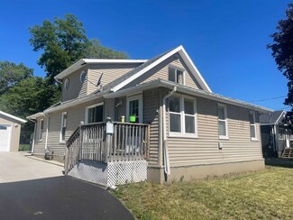1858 S Shore Dr, Beloit, WI 53511