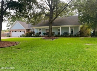 16301 Yaupon Berry Dr, Biloxi, MS 39532