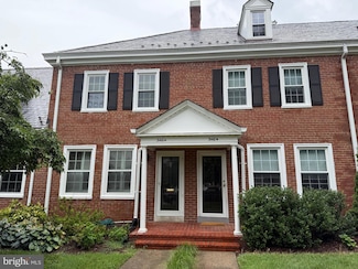 3461 S Stafford St Unit A, Arlington, VA 22206