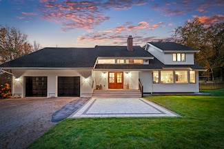 55 Washington St, Boxford, MA 01921