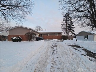 5828 Daffodil Cir, Dayton, OH 45449