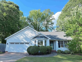 16 Anson Ct, Simpsonville, SC 29681