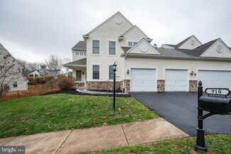 910 Chiswell Dr, Downingtown, PA 19335