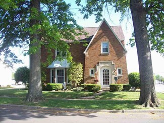 370 E Vincennes St, Linton, IN 47441