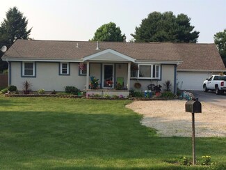 1217 E 2nd St, Union Mills, IN 46382
