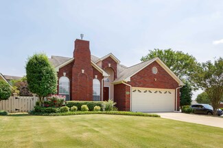 16586 Arbor Dr, Athens, AL 35613