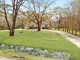 11334 Sandra Dr, Walker, LA 70785