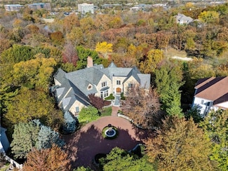 11700 Canterbury Ct, Leawood, KS 66211