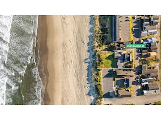 259 S Pacific St, Rockaway Beach, OR 97136