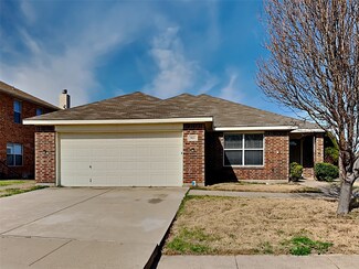 905 Dove Meadows Dr, Arlington, TX 76002