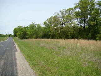 1365 Ross Creek Rd Unit Davis, Clifton, TN 38425