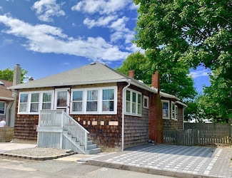 23 R St Jun Or July Or Aug Unit house, Hull, MA 02045