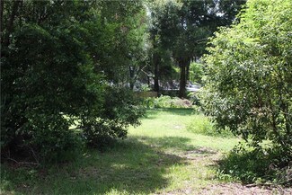 5901 13th St, Zephyrhills, FL 33542