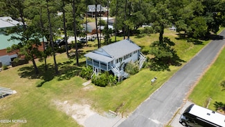 2040 Wonderland St SW, Ocean Isle Beach, NC 28469