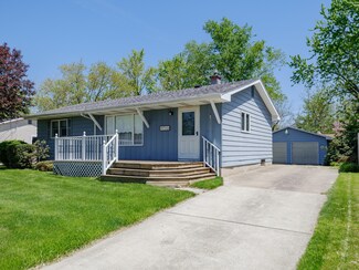 5737 Cheshire St, Portage, MI 49002
