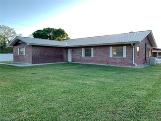 2576 County Road 721 Loop, Moore Haven, FL 33471
