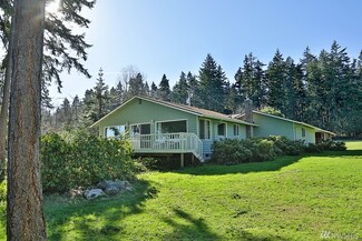 3835 Resort Rd, Greenbank, WA 98253