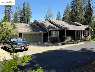 12309 Shooting Star Ct, Groveland, CA 95321