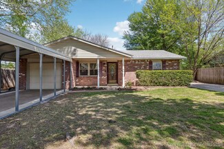 13827 S Elm Ave, Glenpool, OK 74033