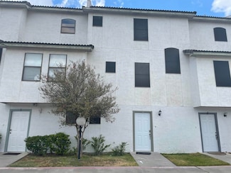100 W Village Blvd Unit 3, Laredo, TX 78041