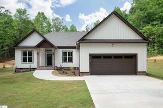 345 Jordan Creek Farm Rd, Wellford, SC 29385