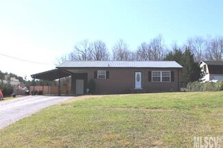 1153 Misty Morn Dr, Lenoir, NC 28645