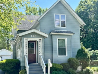 418 Starr St, Belvidere, IL 61008