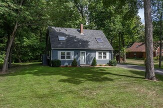 7 Captain Lovewell Ln, Center Ossipee, NH 03814