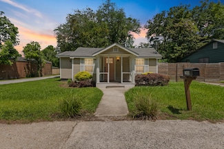 1940 Orangeburg St, North Charleston, SC 29405