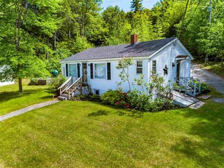 320 Webster Lake Rd, Franklin, NH 03235
