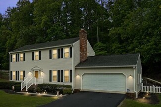 112 Upland Dr, Salem, VA 24153