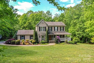 69 Ivy Ln, Fletcher, NC 28732