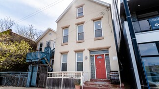 942 N Elston Ave Unit 2R, Chicago, IL 60642